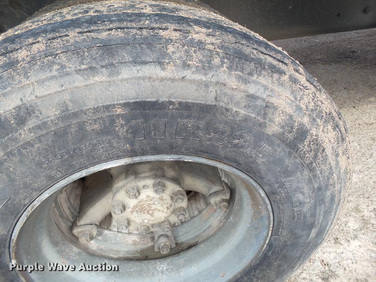 image for item EN9534 1973 Ford 9000 dump truck