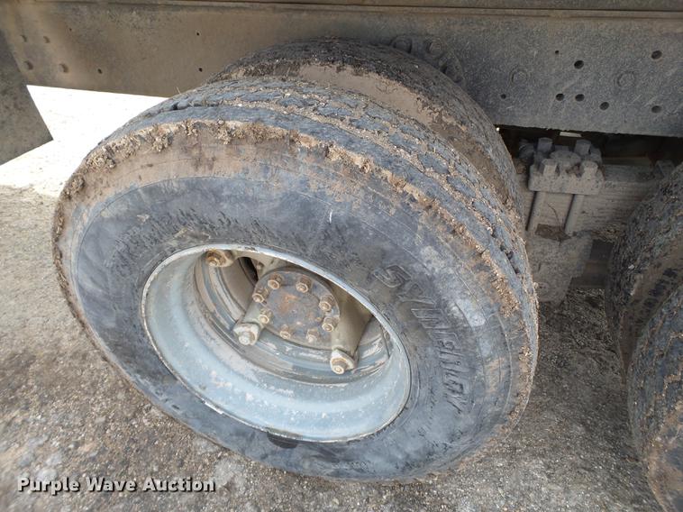 image for item EN9534 1973 Ford 9000 dump truck