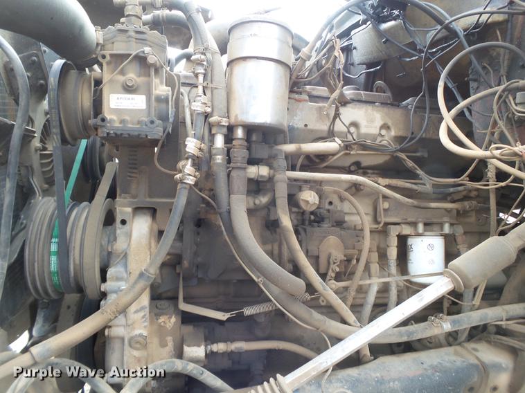 image for item EN9534 1973 Ford 9000 dump truck