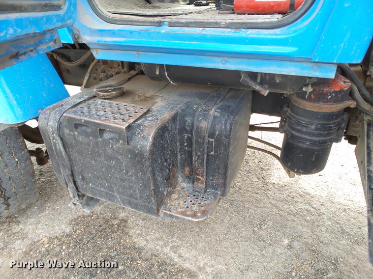 image for item EN9534 1973 Ford 9000 dump truck