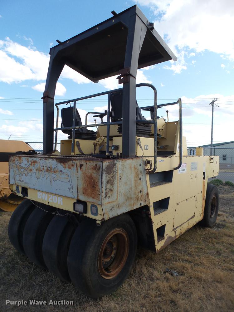 image for item EN9540 Bomag BW20R pneumatic roller
