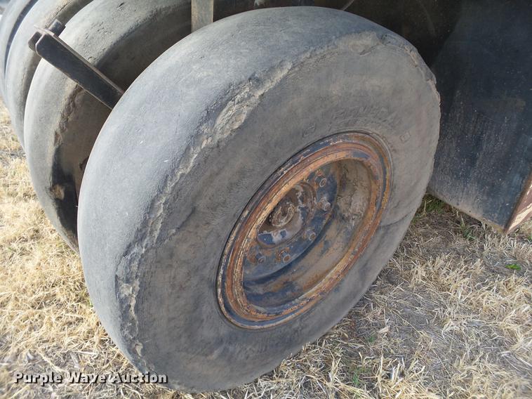 image for item EN9540 Bomag BW20R pneumatic roller