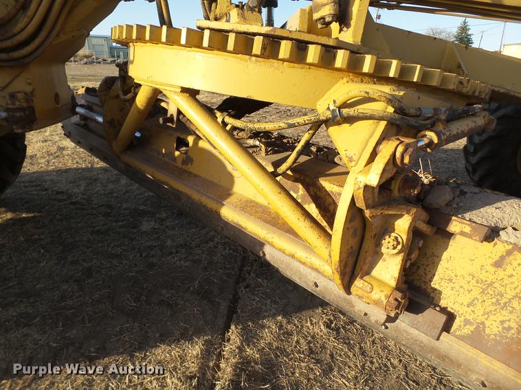 image for item EN9541 1986 Fiat-Allis FG85 motor grader