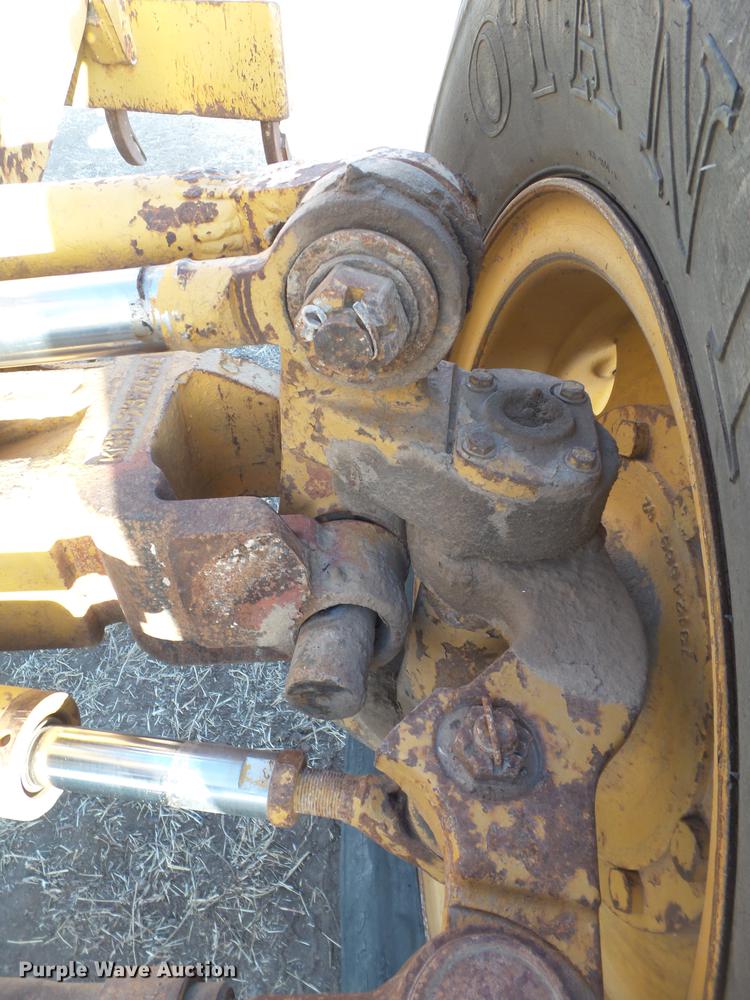 image for item EN9541 1986 Fiat-Allis FG85 motor grader