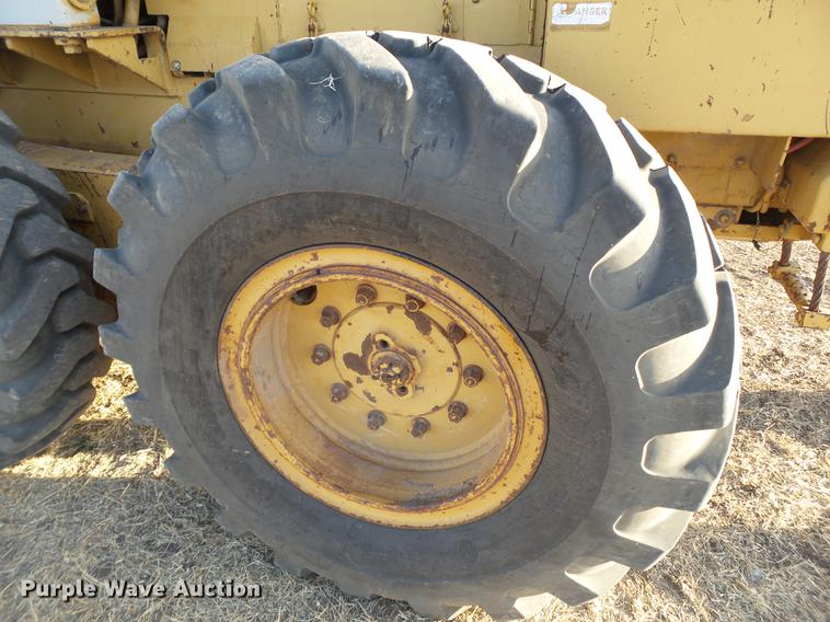 image for item EN9541 1986 Fiat-Allis FG85 motor grader