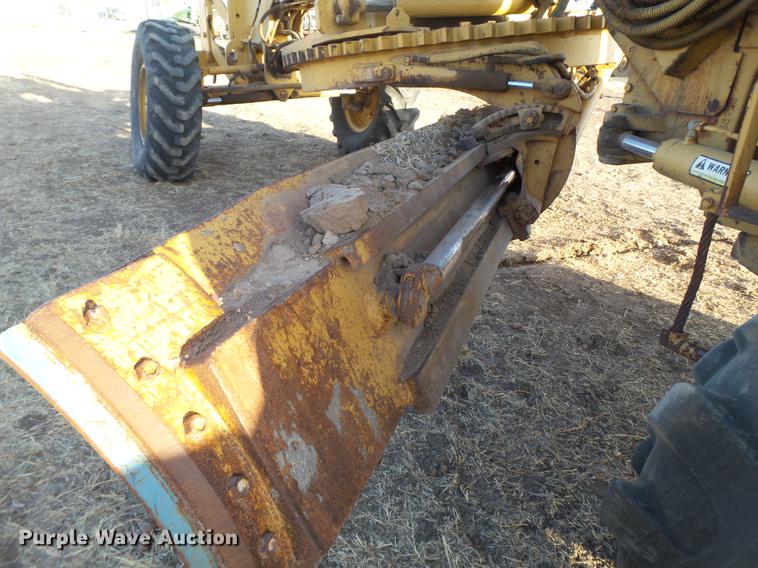 image for item EN9541 1986 Fiat-Allis FG85 motor grader