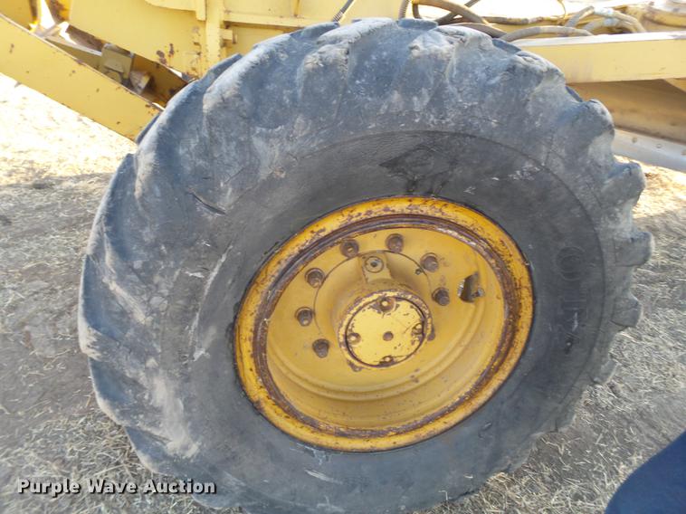 image for item EN9541 1986 Fiat-Allis FG85 motor grader