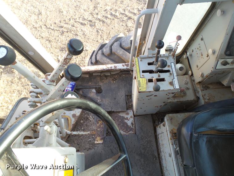 image for item EN9541 1986 Fiat-Allis FG85 motor grader