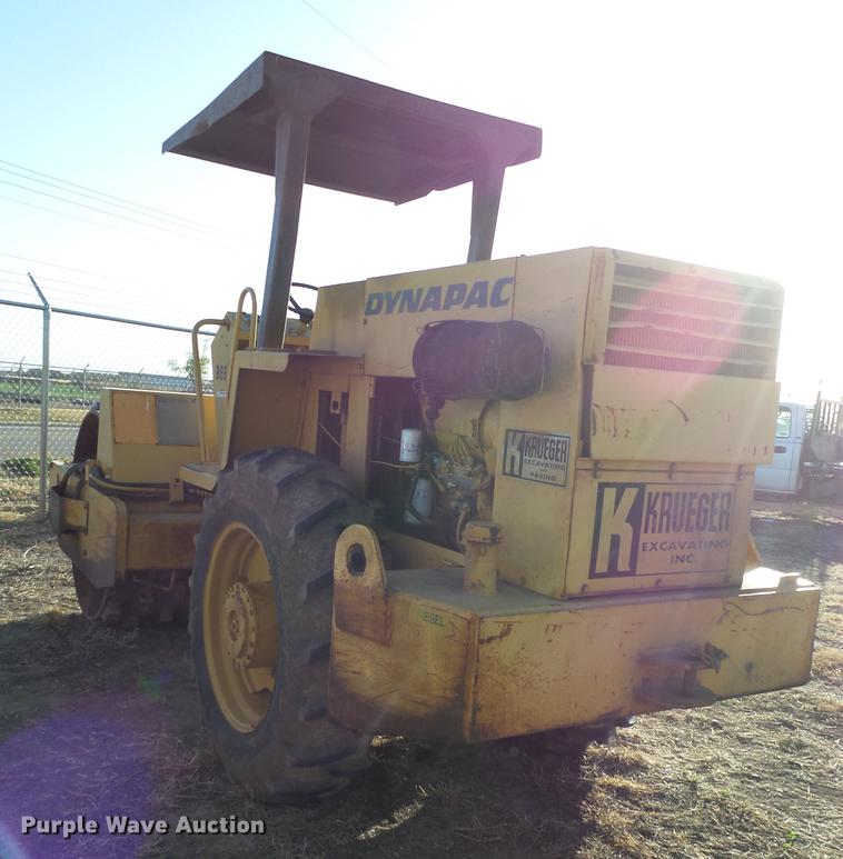 image for item EN9543 Dynapac CA15PD single drum roller