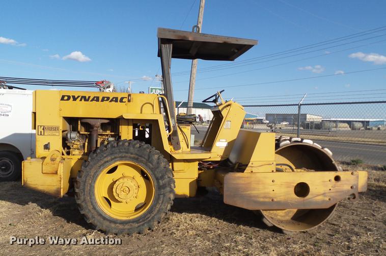 image for item EN9543 Dynapac CA15PD single drum roller