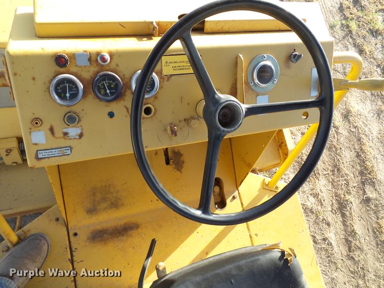 image for item EN9543 Dynapac CA15PD single drum roller