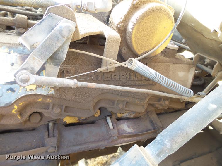 image for item EN9544 1988 Ford L8000 tank truck