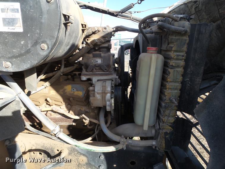 image for item EN9544 1988 Ford L8000 tank truck