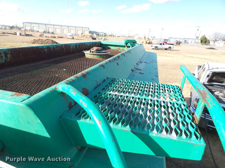 image for item EN9544 1988 Ford L8000 tank truck