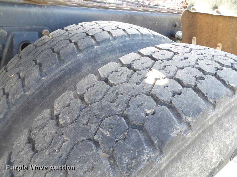 image for item EN9547 1996 International 2674 semi truck