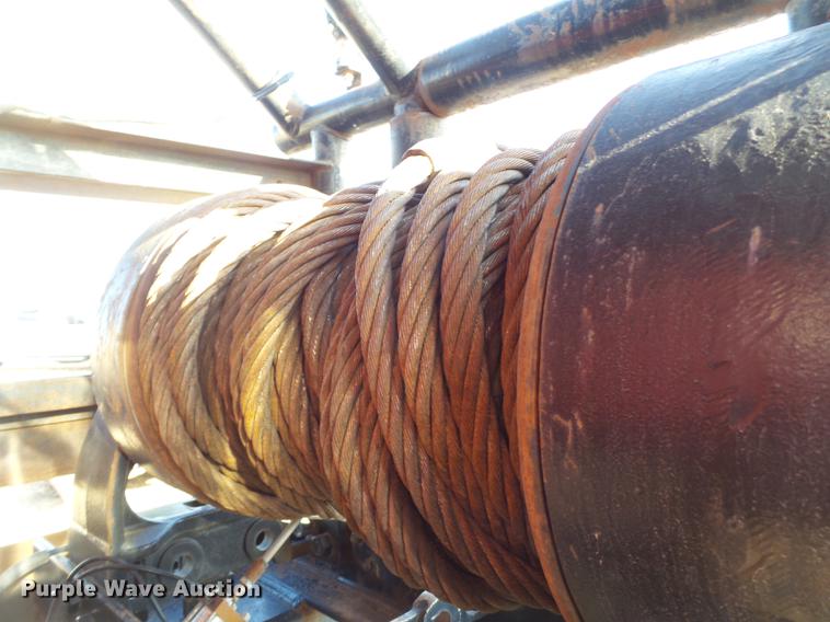 image for item EN9547 1996 International 2674 semi truck