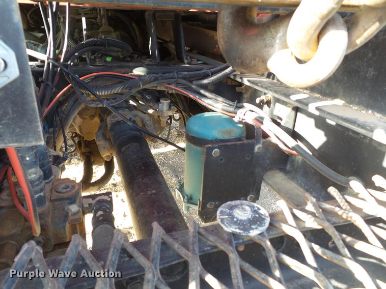 image for item EN9547 1996 International 2674 semi truck