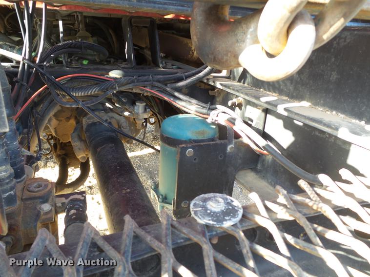 image for item EN9547 1996 International 2674 semi truck