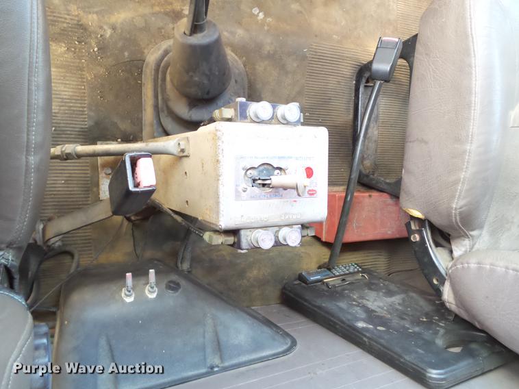 image for item EN9547 1996 International 2674 semi truck