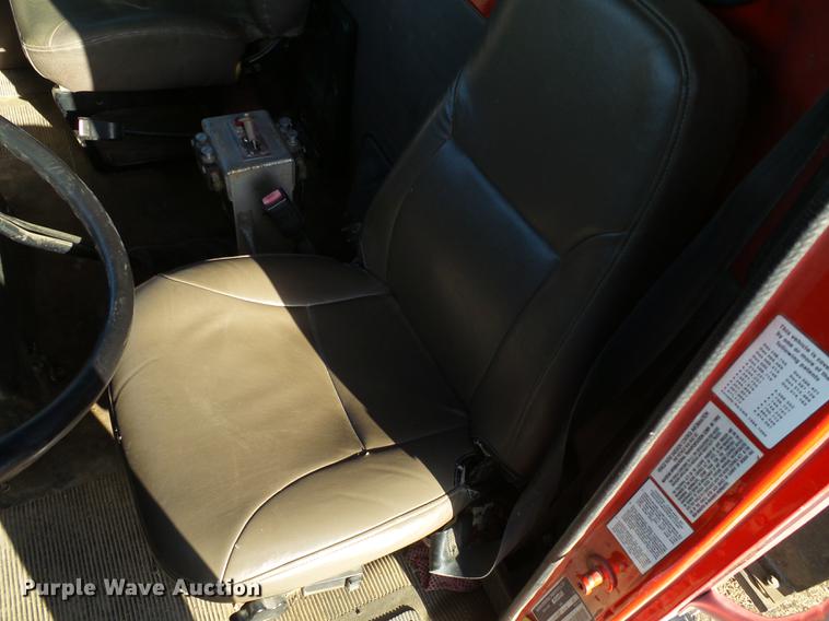 image for item EN9547 1996 International 2674 semi truck