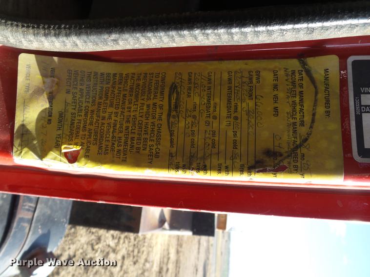 image for item EN9547 1996 International 2674 semi truck