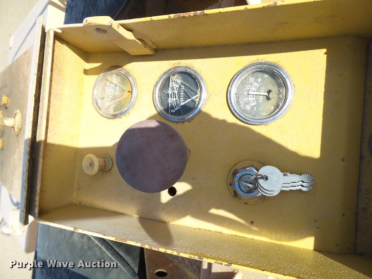 image for item EN9548 Ferguson 46PT double drum roller