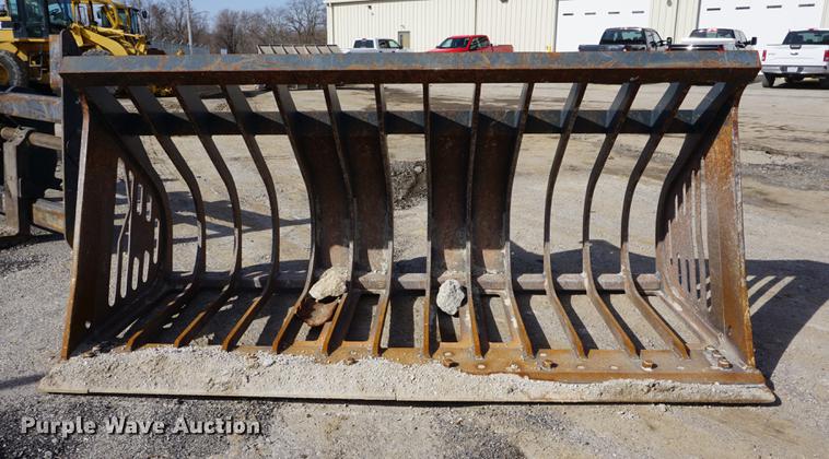 image for item G1084 JRB 824J loader rock bucket