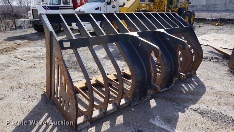 image for item G1084 JRB 824J loader rock bucket