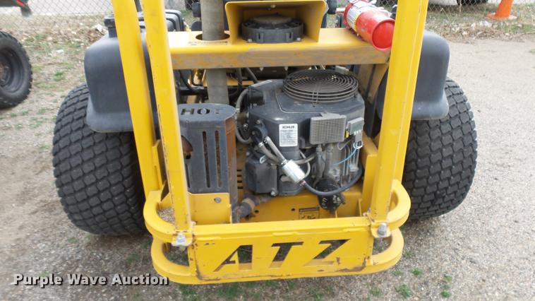image for item DC3173 2005 Hustler ATZ lawn mower
