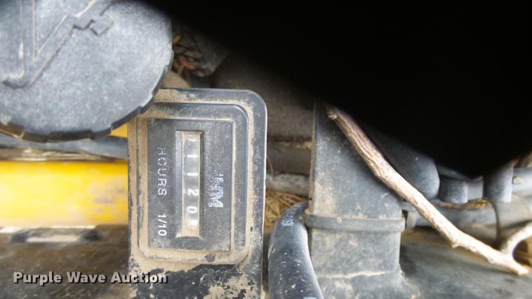 image for item DC3173 2005 Hustler ATZ lawn mower