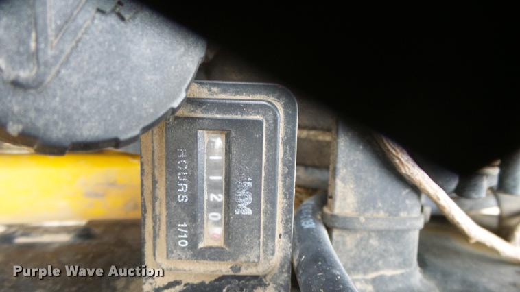 image for item DC3173 2005 Hustler ATZ lawn mower