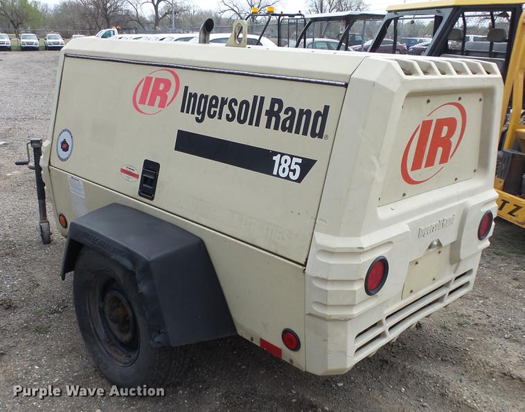 image for item DC3174 2004 Ingersoll Rand 185 air compressor