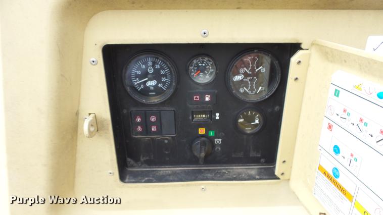 image for item DC3174 2004 Ingersoll Rand 185 air compressor