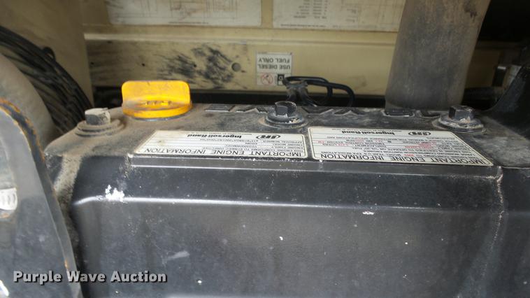 image for item DC3174 2004 Ingersoll Rand 185 air compressor