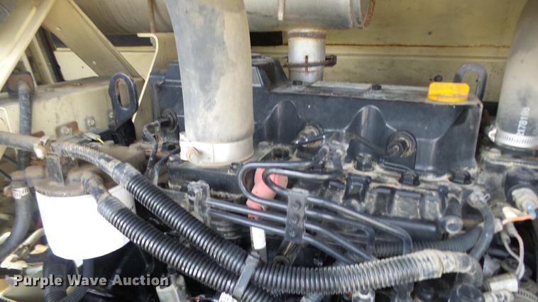 image for item DC3174 2004 Ingersoll Rand 185 air compressor