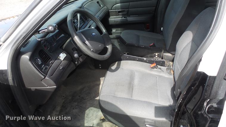 image for item DC3178 2010 Ford Crown Victoria Police Interceptor