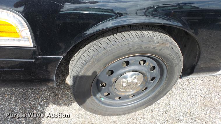 image for item DC3178 2010 Ford Crown Victoria Police Interceptor