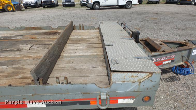 image for item DC3179 2007 Interstate utlity trailer
