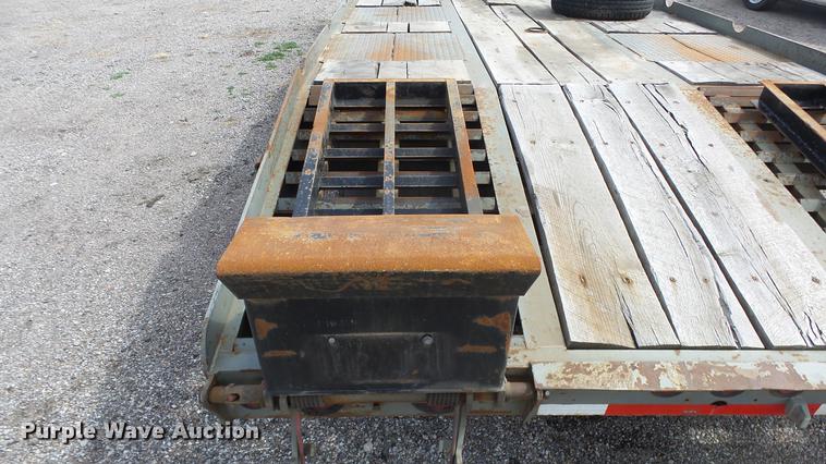 image for item DC3179 2007 Interstate utlity trailer