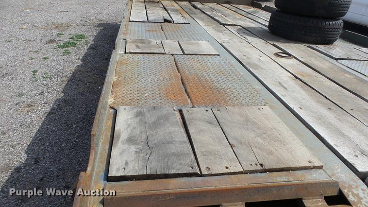 image for item DC3179 2007 Interstate utlity trailer