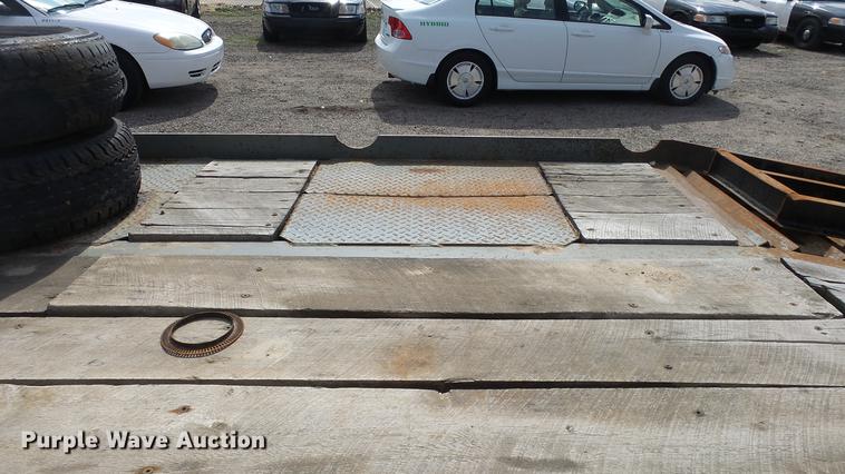 image for item DC3179 2007 Interstate utlity trailer