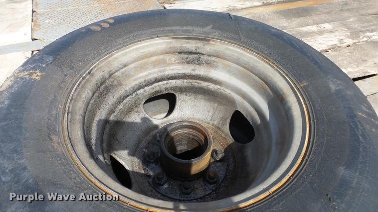 image for item DC3179 2007 Interstate utlity trailer