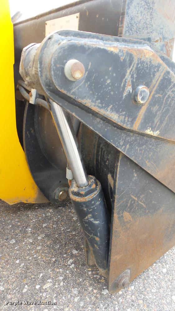 image for item DC3181 1999 JCB 210S Series 2 backhoe