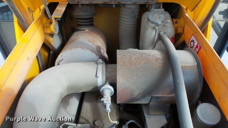 image for item DC3181 1999 JCB 210S Series 2 backhoe