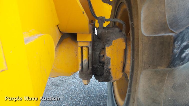 image for item DC3181 1999 JCB 210S Series 2 backhoe