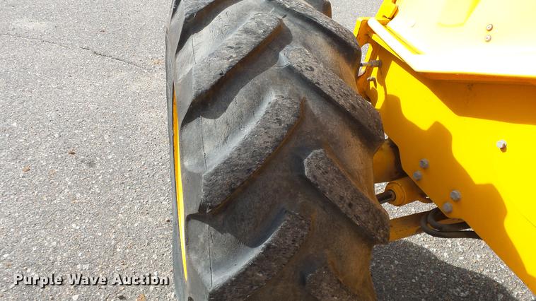 image for item DC3181 1999 JCB 210S Series 2 backhoe