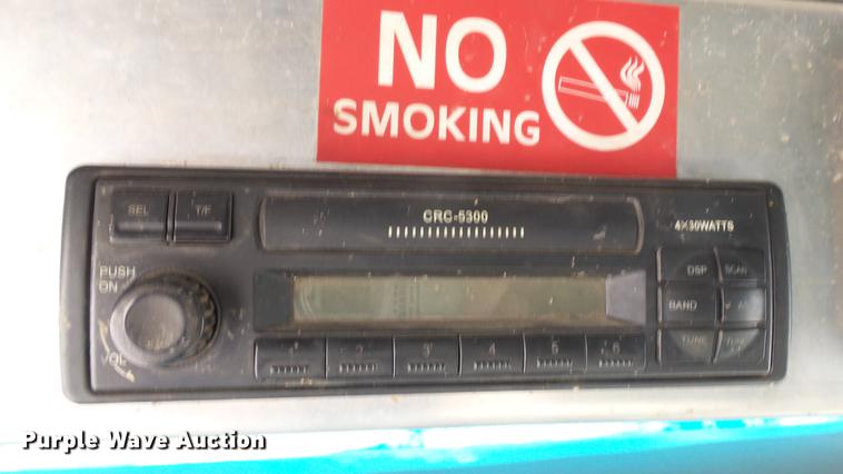 image for item DC3182 2006 Freightliner MT55 delivery truck