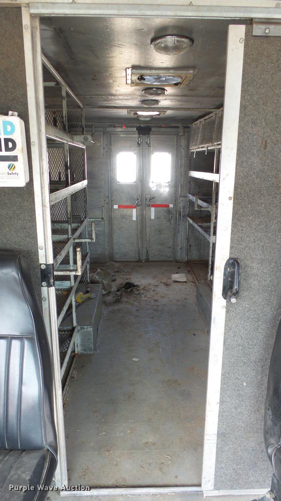 image for item DC3182 2006 Freightliner MT55 delivery truck