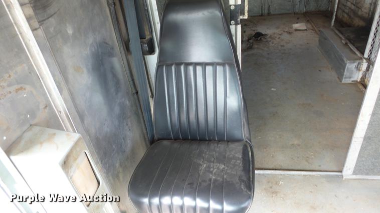 image for item DC3182 2006 Freightliner MT55 delivery truck