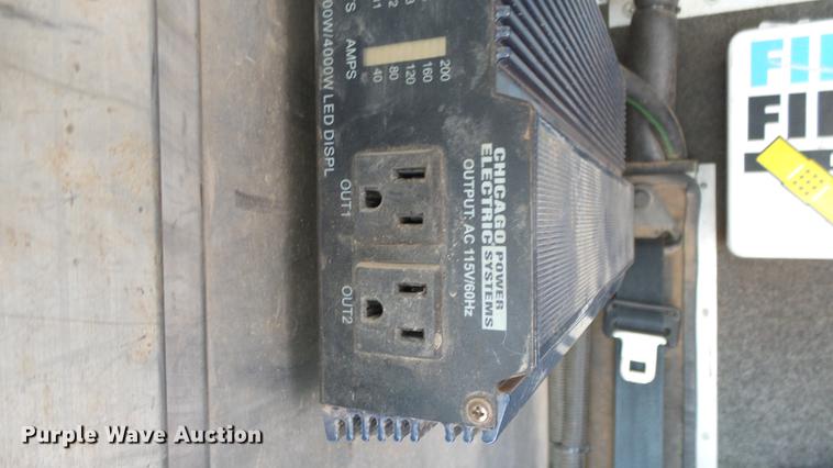 image for item DC3182 2006 Freightliner MT55 delivery truck